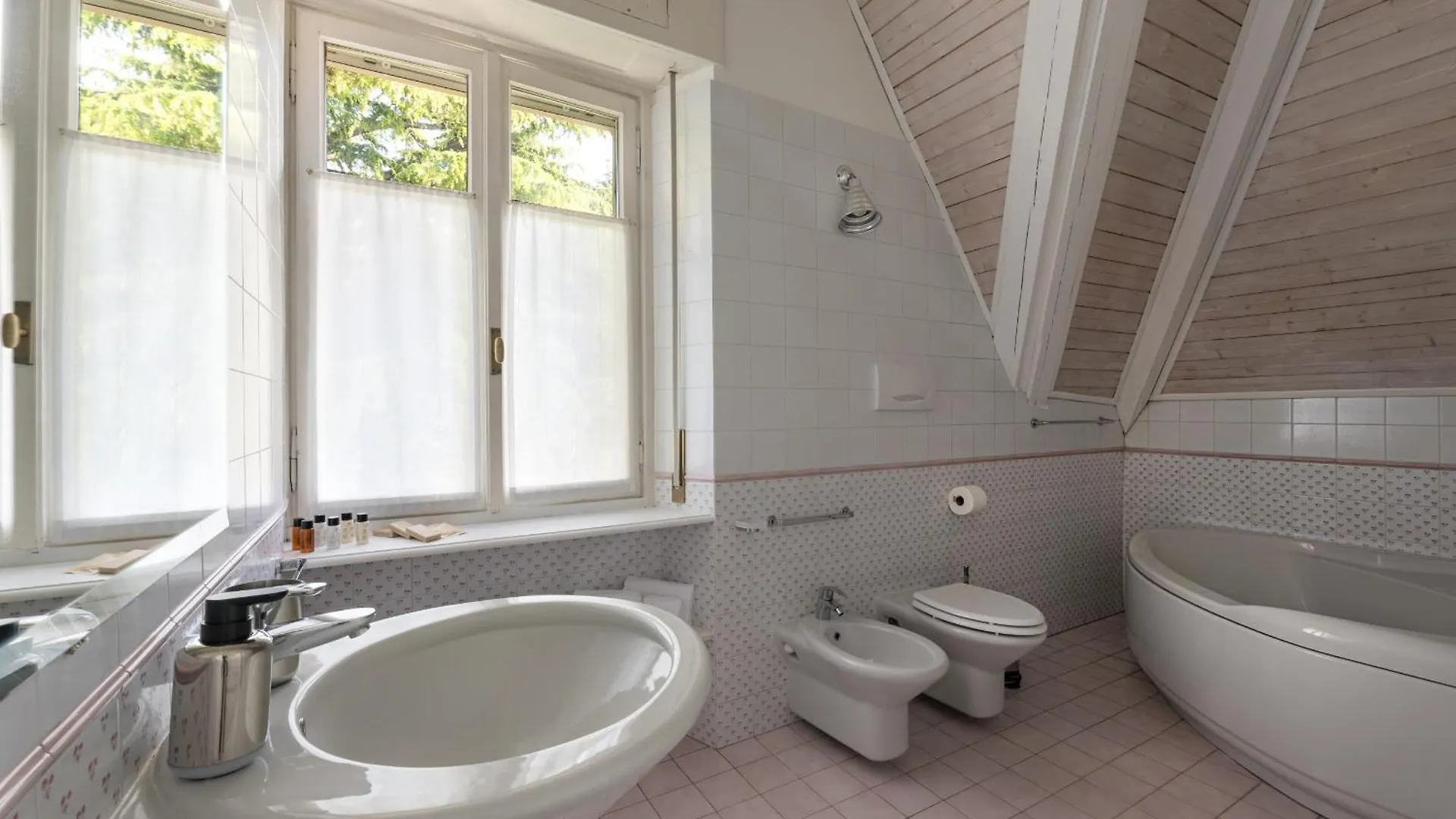 Ruby Como Villa With Lake View By Petra Luxury Laglio 0*,